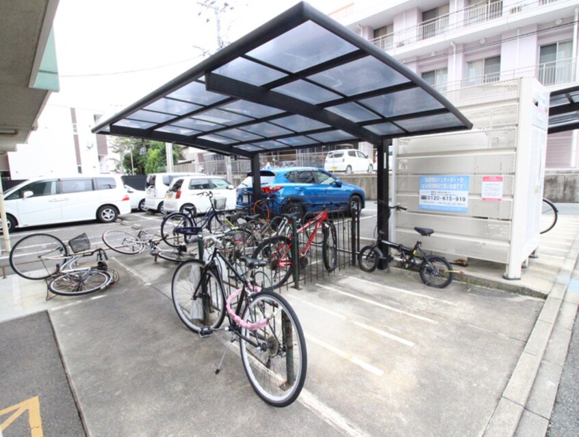 駐輪場 アレグリア城南
