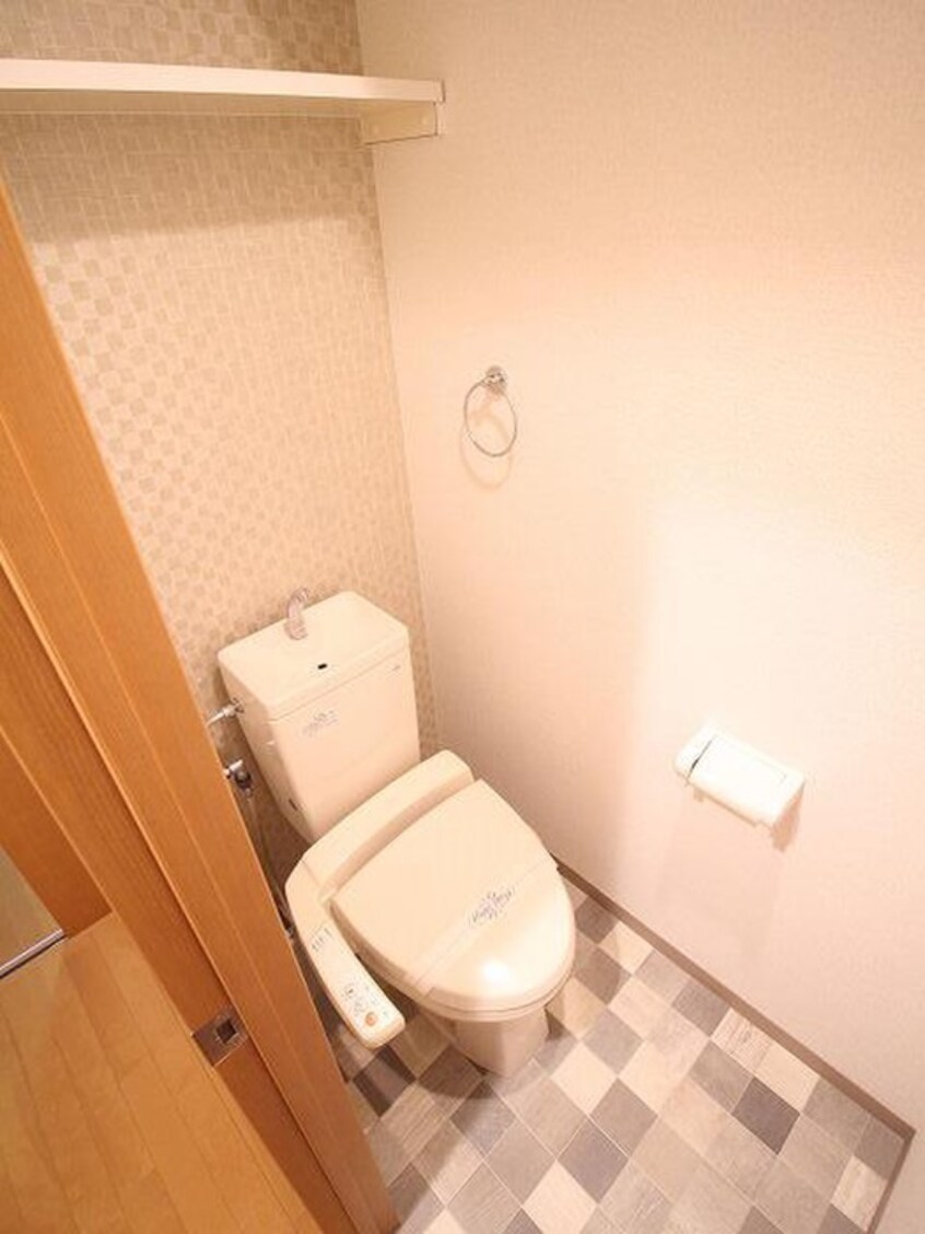 トイレ コ－トハウス中島