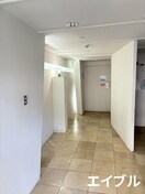 エントランス部分 mojoca BUILDING