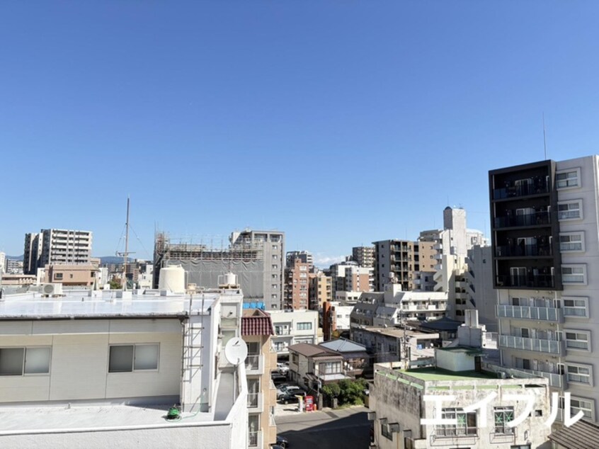 室内からの展望 mojoca BUILDING