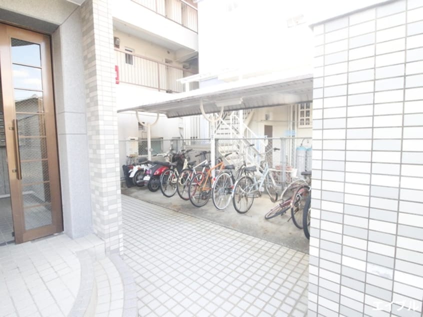 駐輪場 ジュネス東大利