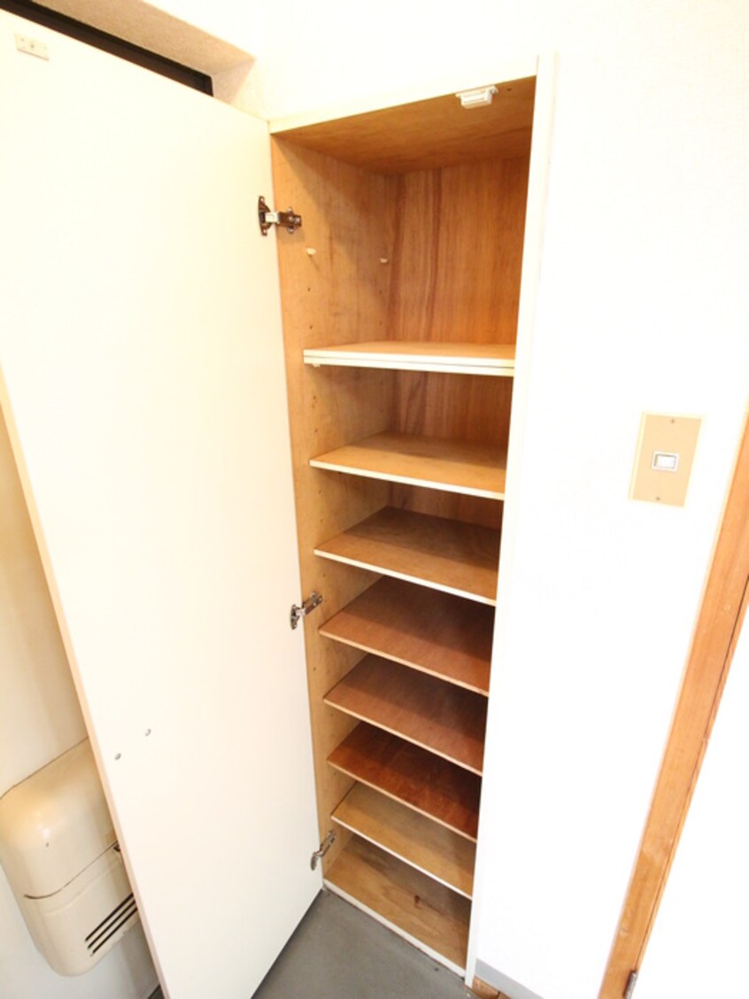 靴箱 シャトレ東合川