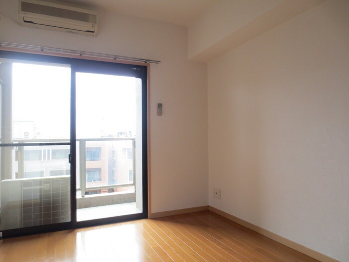 居室 レジディア博多