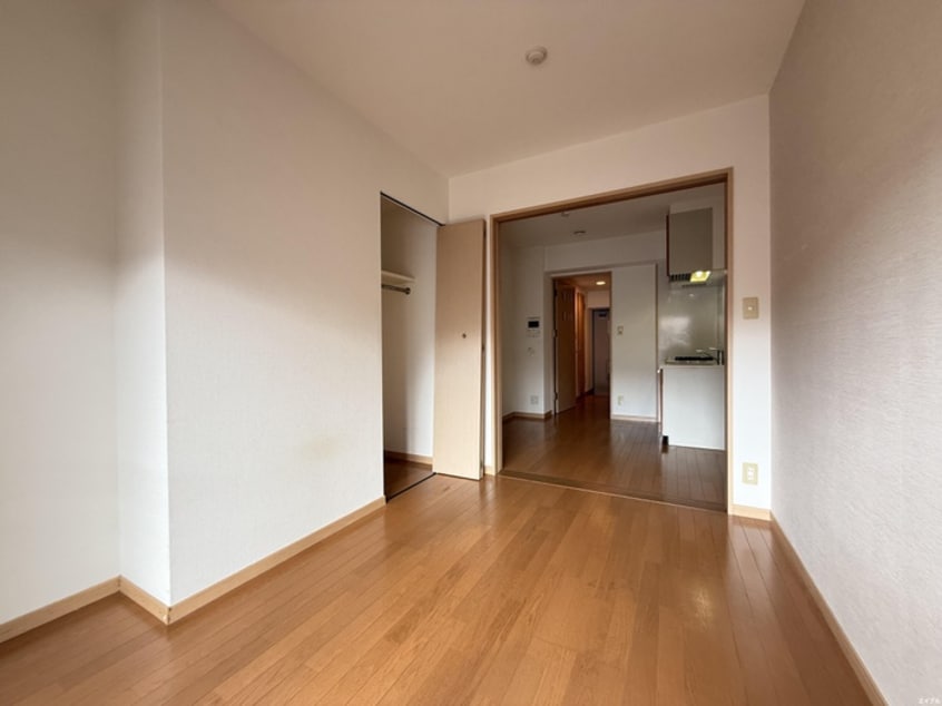 居室 レジディア博多