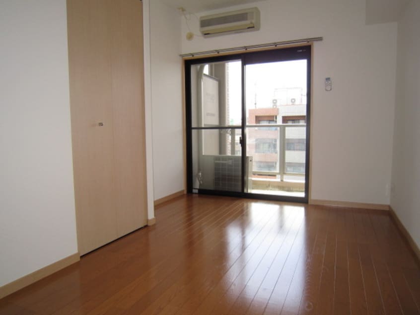 居室 レジディア博多