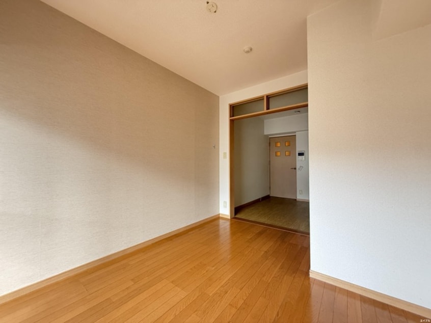 居室 レジディア博多