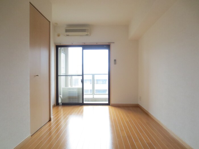 居室 レジディア博多