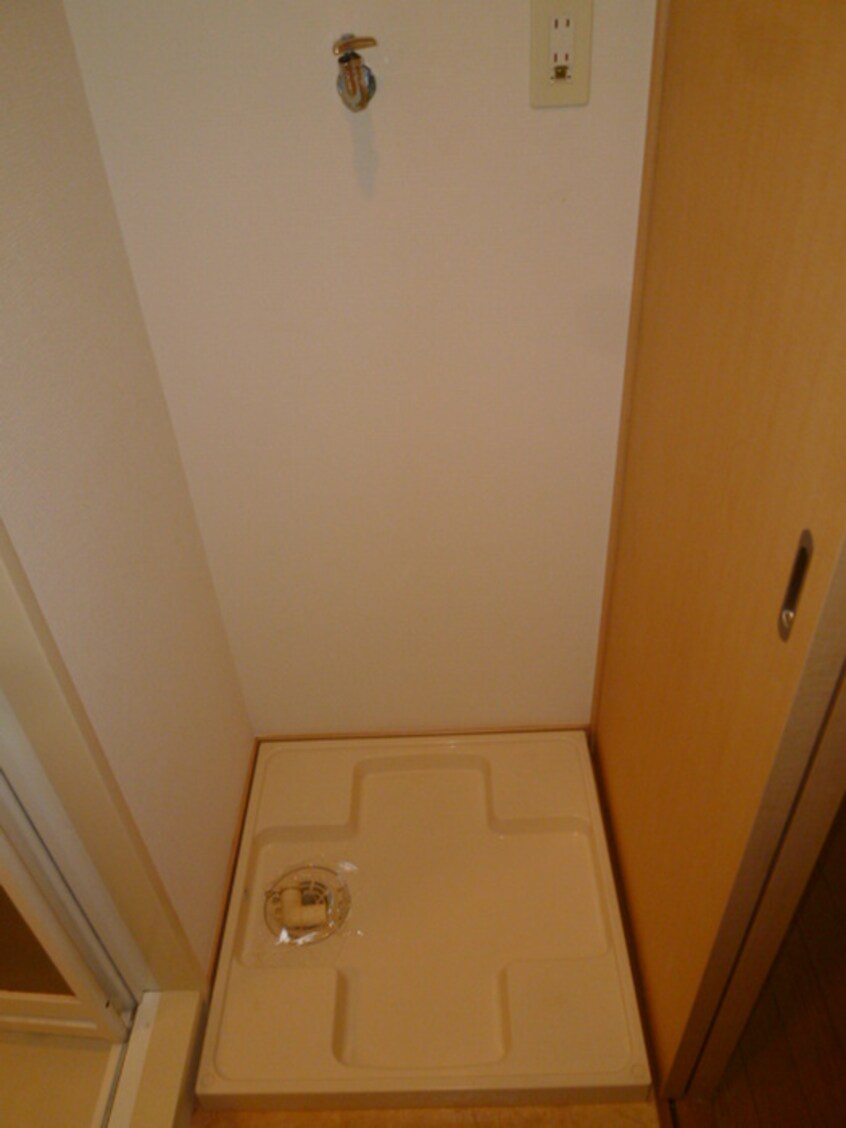 洗濯機置場 レジディア博多