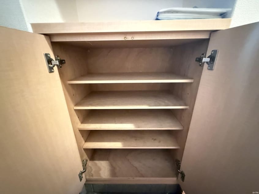 靴箱 レジディア博多