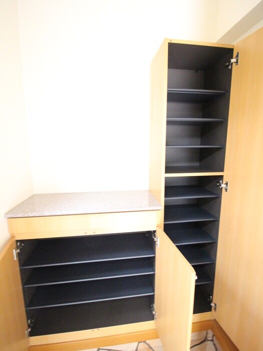 靴箱 フィオ－レ