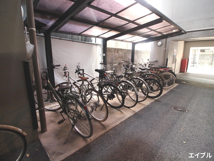 駐輪場 ル・レーヴ薬院