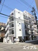 ソレイル鴨池の外観