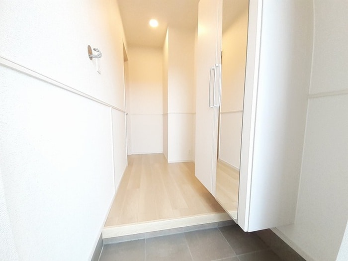 玄関 ラフレシール葛原Ⅱ