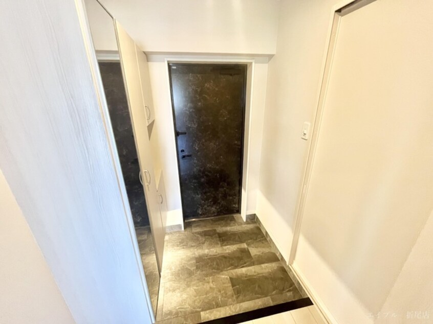 玄関 ＬＥＧＥＮＤ１１１