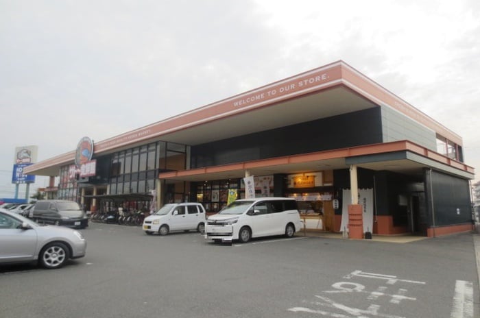 サトーしょくせんかん(スーパー)まで750m プレステージ和白Ⅵ　D棟