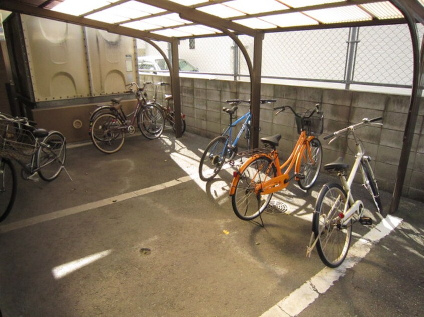駐輪場 クロスステージ大濠