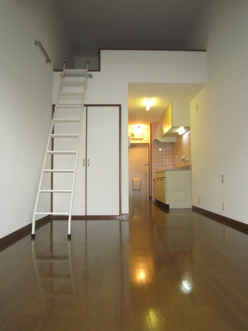 居室 ベルハイツ