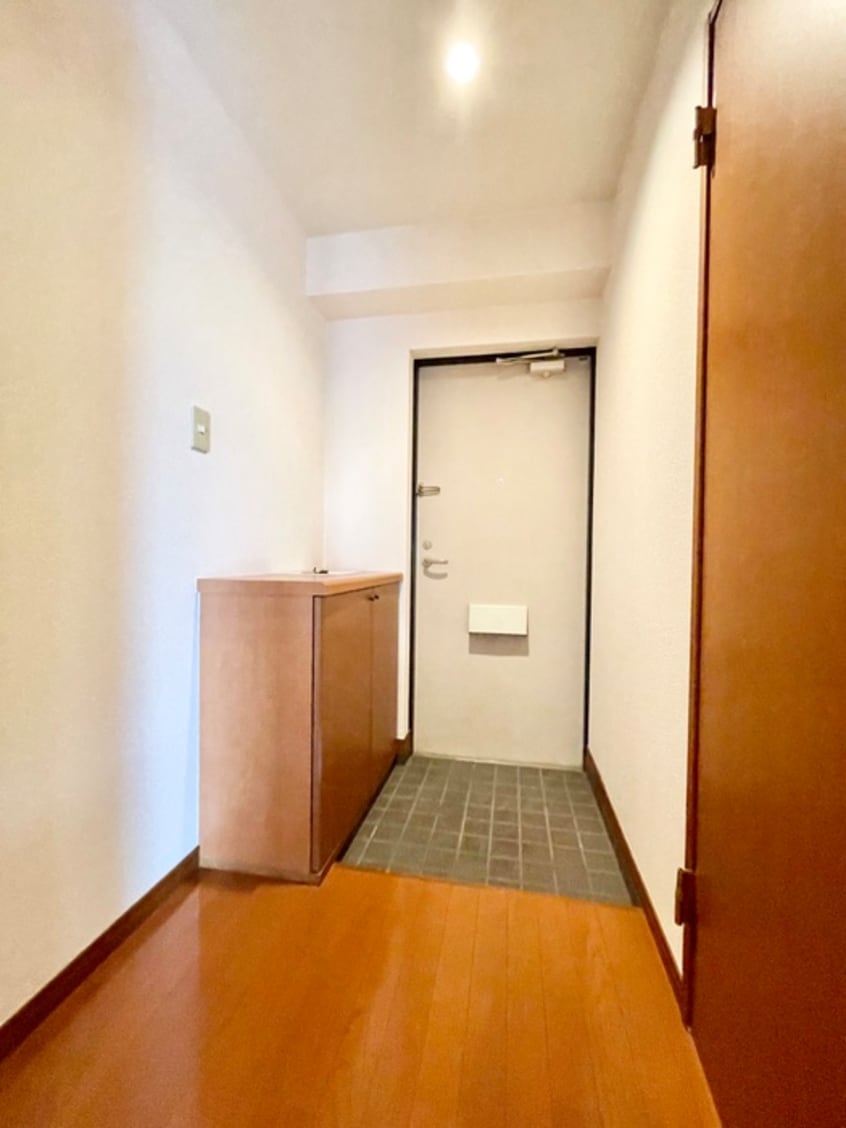 玄関 メゾン・フルール