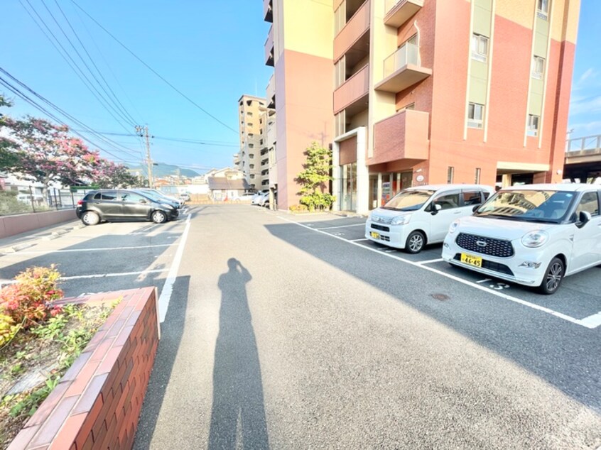 駐車場 ウイングス里中