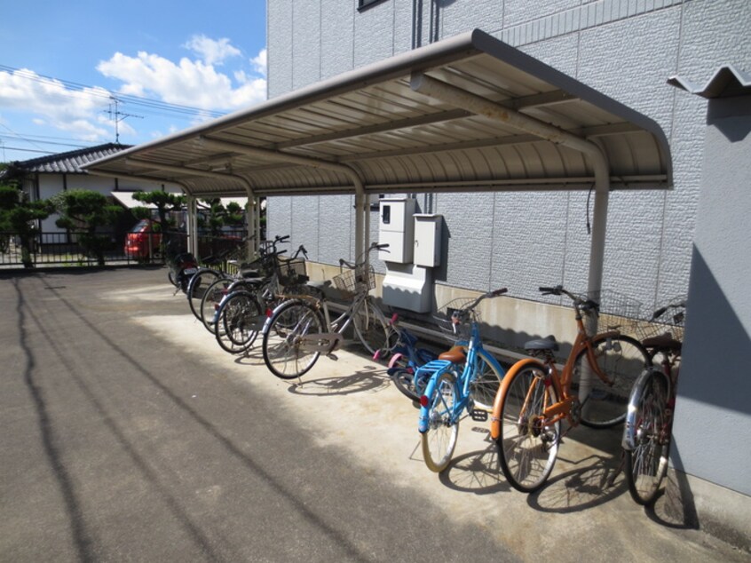 駐輪場 ハイカムールエル Ｃ棟