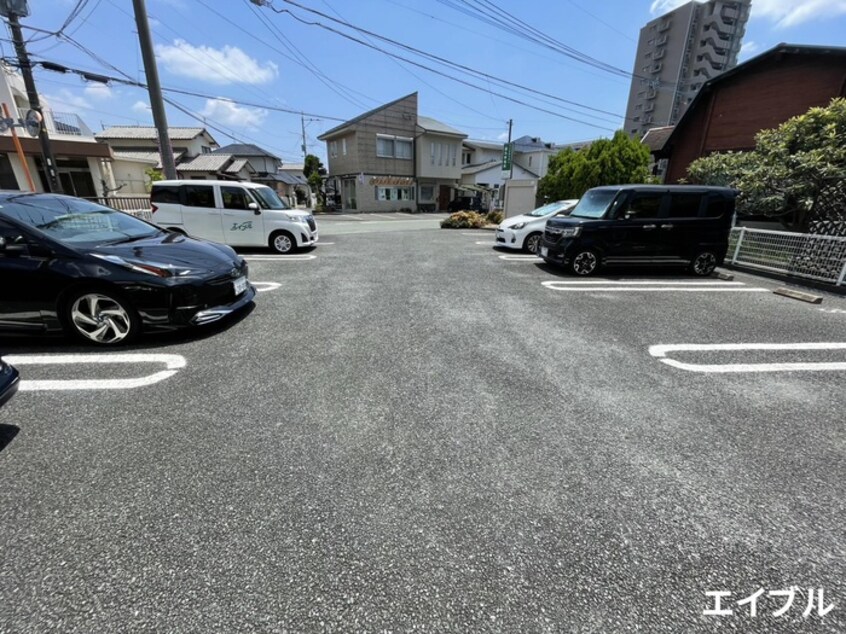 駐車場 グラティテュ－ド