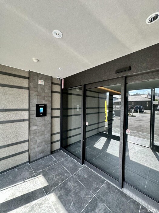 エントランス部分 MELDIA Clarest 西新南