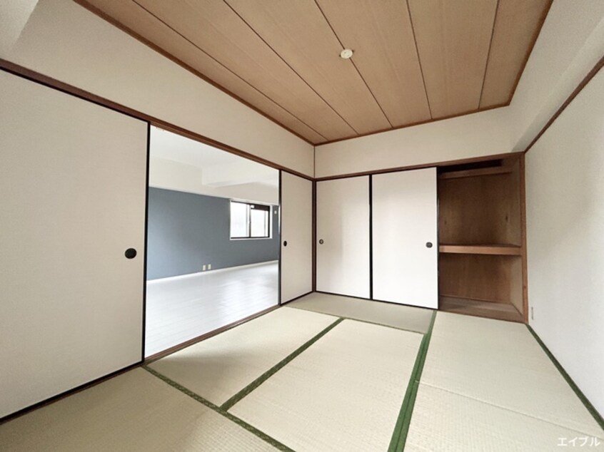 居室 ﾗｲｵﾝｽﾞﾏﾝｼｮﾝ鳥飼第2(401)