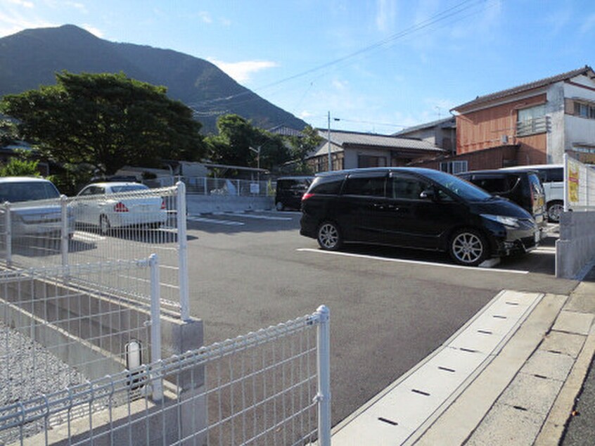 駐車場 オ－ブアビタシオン