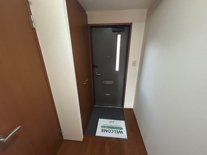 玄関 リブイン若園