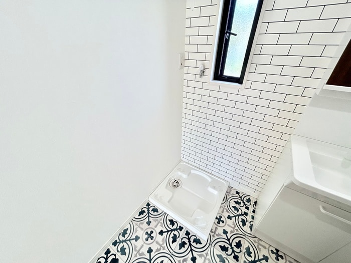 洗濯機置場 サヤンテラスＢ