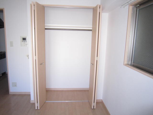 収納 ＩＬ ＣＯＲＴＩＬＥ