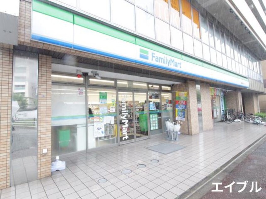 ファミリーマート城南別府一丁目店(コンビニ)まで60m デュオフラッツ六本松