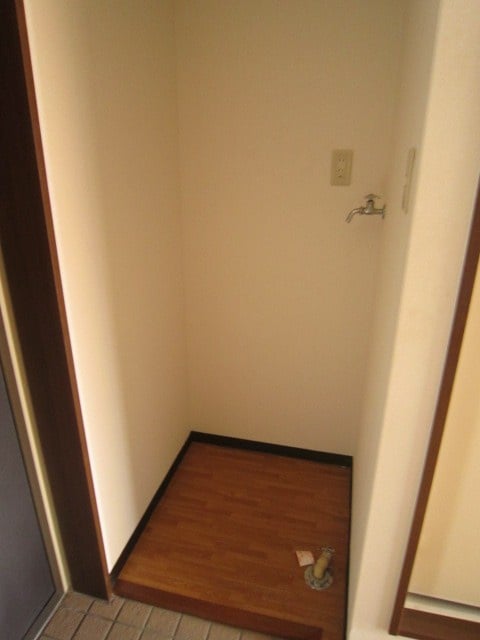 洗濯機置場 ラオム21