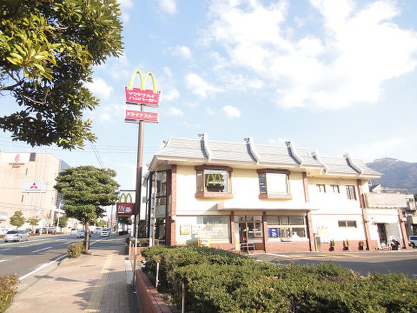 マクドナルド八幡陣山店(ファストフード)まで550m Muu.紅梅