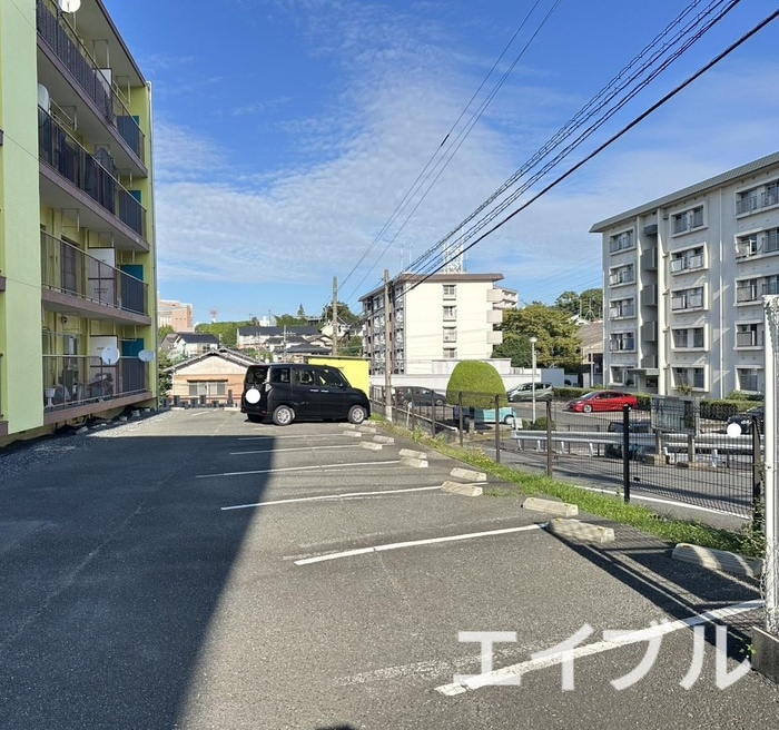 駐車場 下到津マンション(304)