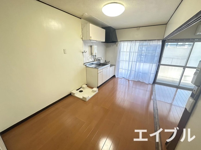 居室 下到津マンション(304)