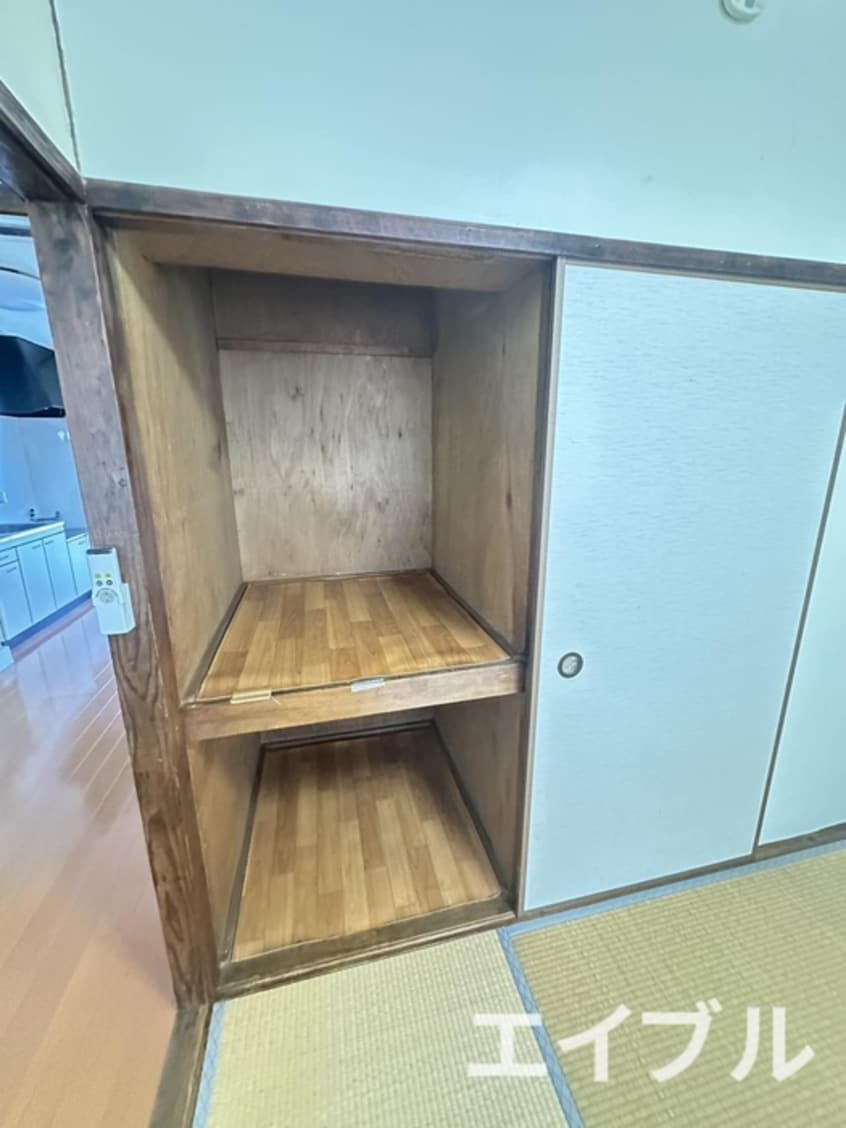 収納 下到津マンション(304)