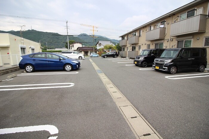 駐車場 ヴィルヌーブ門司