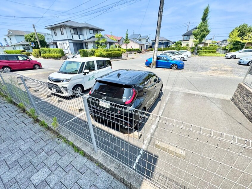 駐車場 ボヌール青葉台Ｂ棟