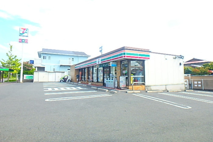 セブン-イレブン 若松青葉台東１丁目店(コンビニ)まで220m ボヌール青葉台Ｂ棟