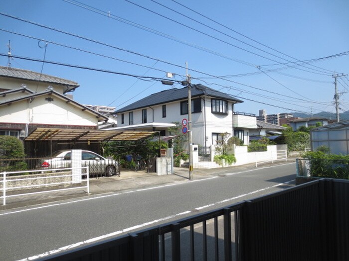 室内からの展望 コスモハイツ泉