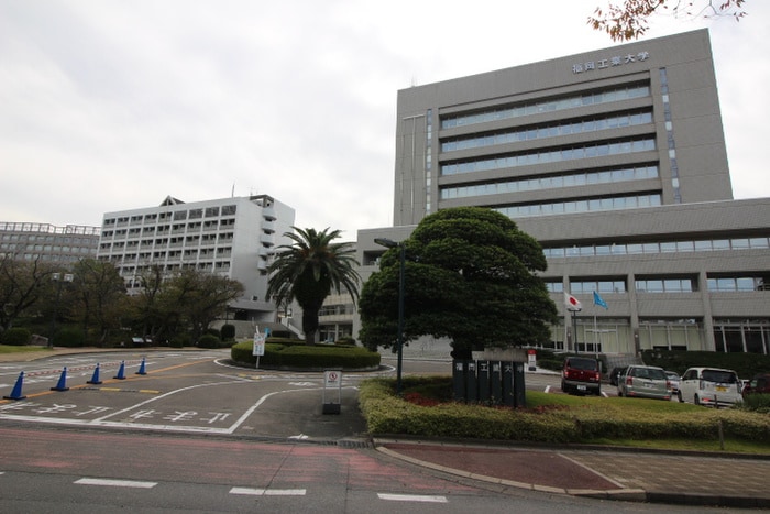 福岡工業大学(大学/短大/専門学校)まで350m 辰巳ビル