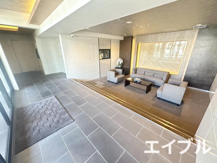 エントランス部分 サンリヤン上到津(803)