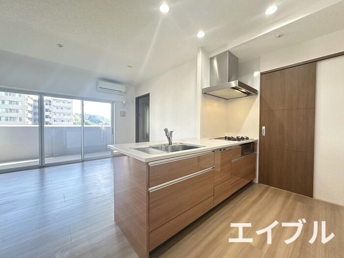 キッチン サンリヤン上到津(803)