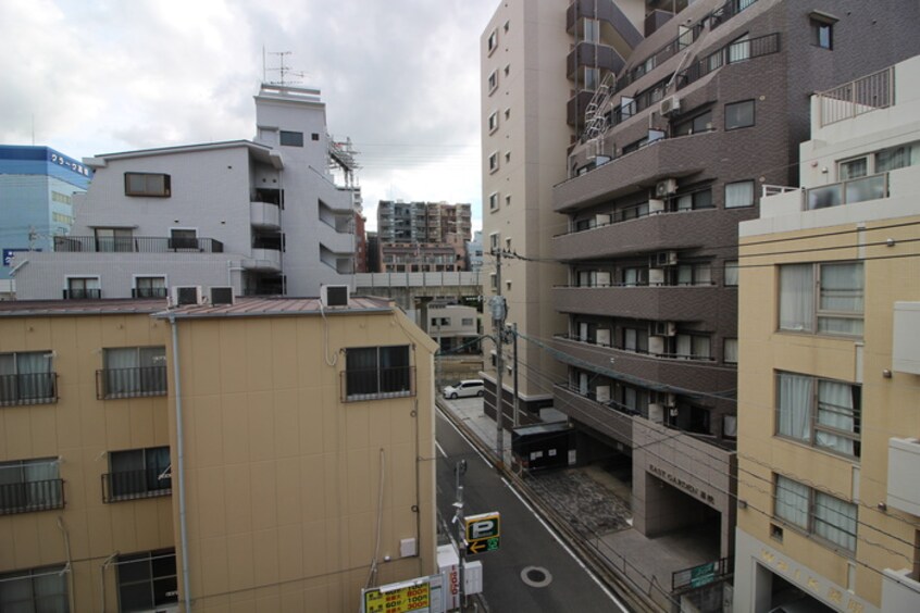 室内からの展望 セルフィ－ユ薬院