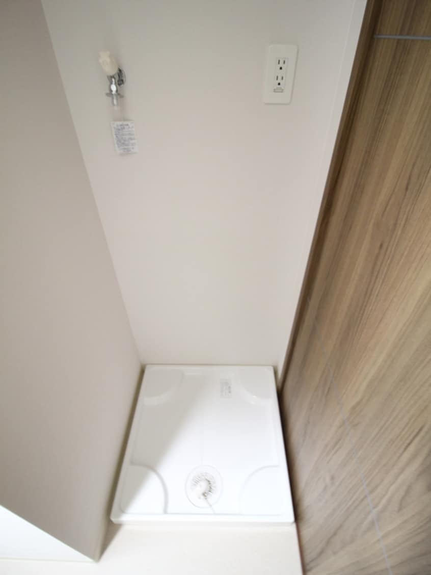 洗濯機置場 グランシャリオ諏訪野