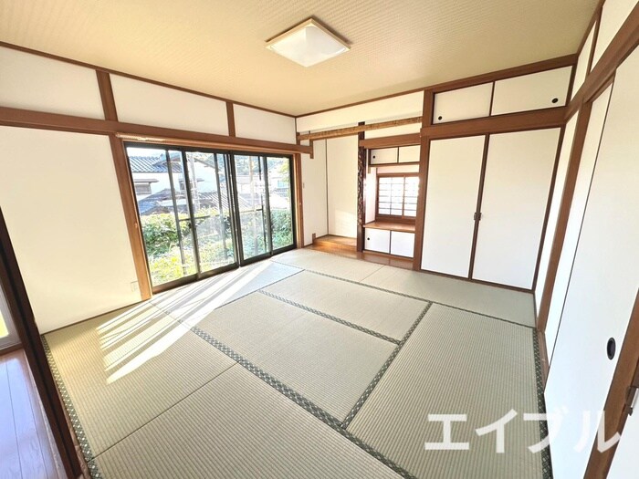 居室 中尾三丁目２２番貸家