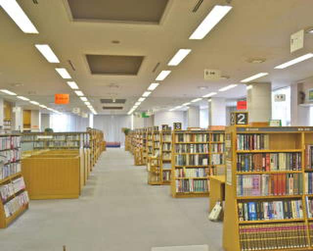 library(図書館)まで481m シャルマン那珂川