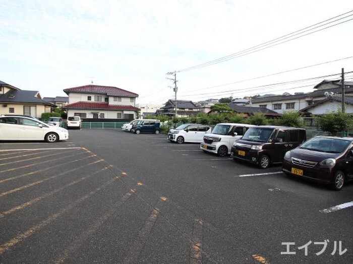 駐車場 南里ビルフロ－ラ