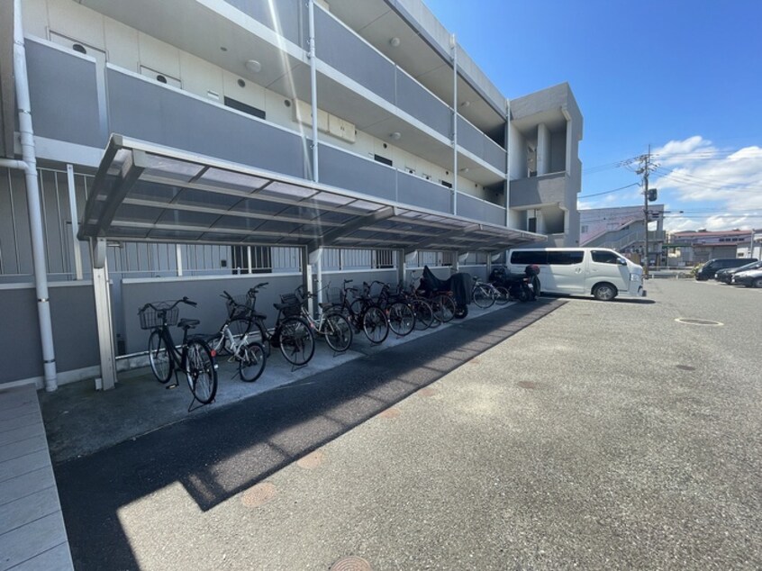 駐輪場 ラ・フィーエ上曽根